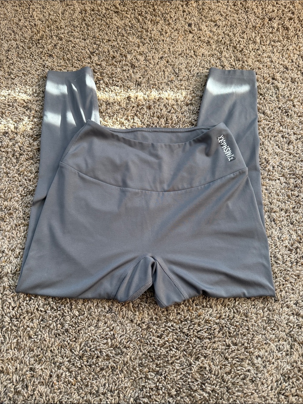 Gymshark Gray High-Waist buttery soft Leggings size S
